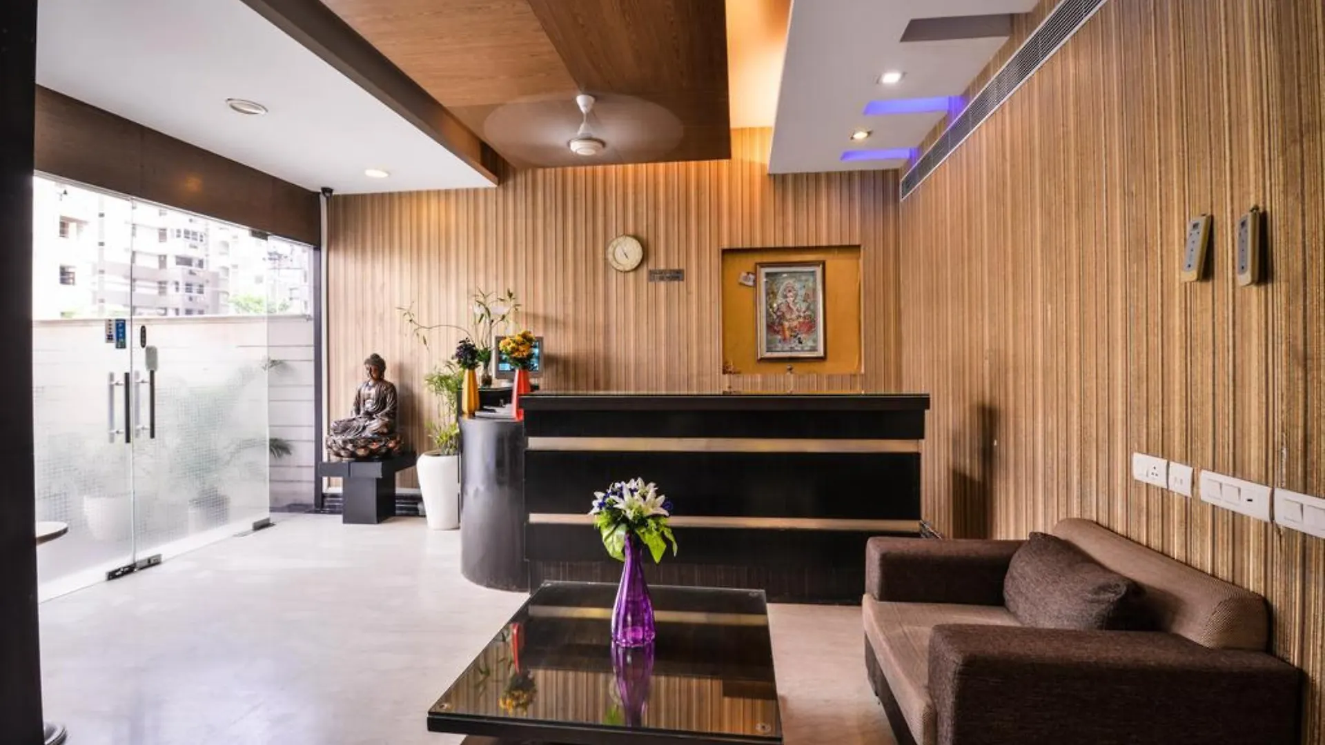 Hotel Golf View Suites-Golf Course Road Gurgaon