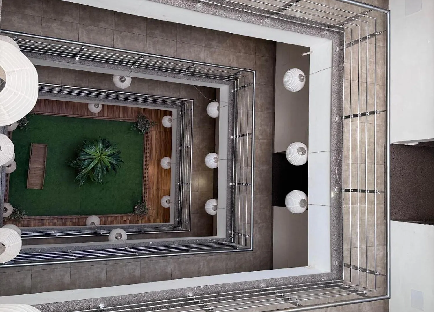 Hotel Golf View Suites-Golf Course Road Gurgaon