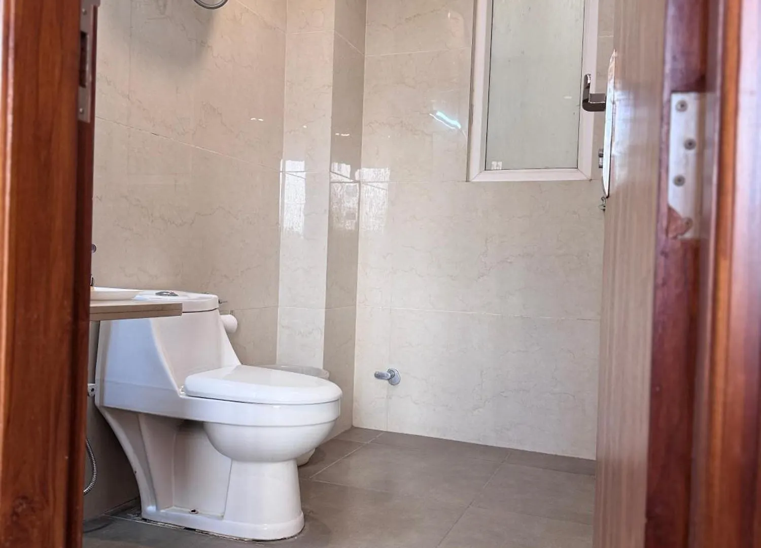 Hotel Golf View Suites-Golf Course Road Gurgaon