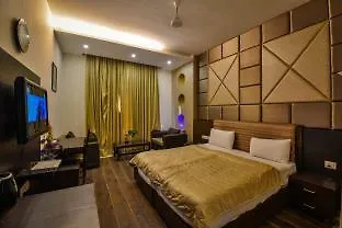 ***  Hotel Golf View Suites-Golf Course Road Gurgaon India